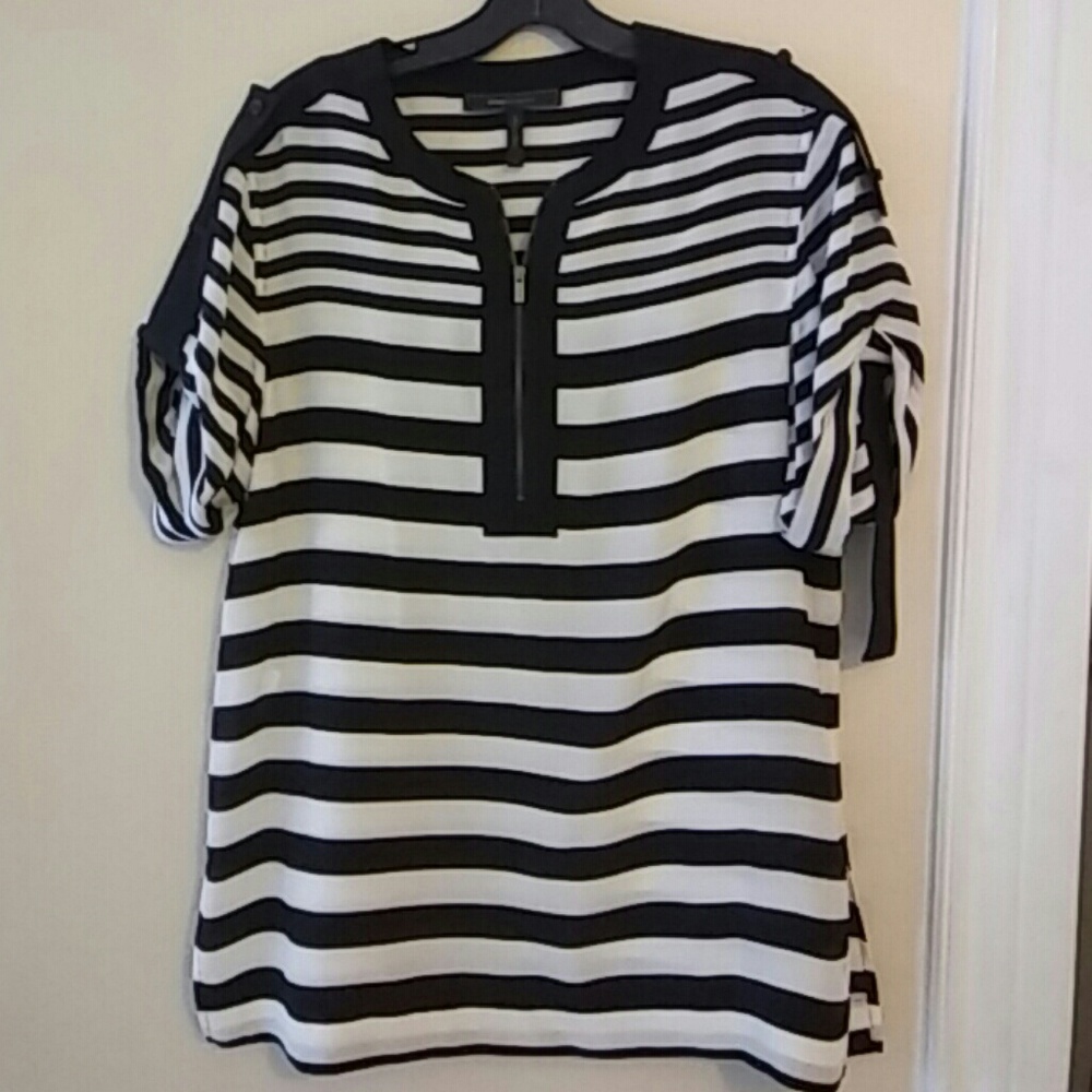 NWOT BCBG MaxAzeria top